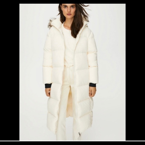 Aritzia Jackets & Blazers - Aritzia park city puffer long sz m Ivory